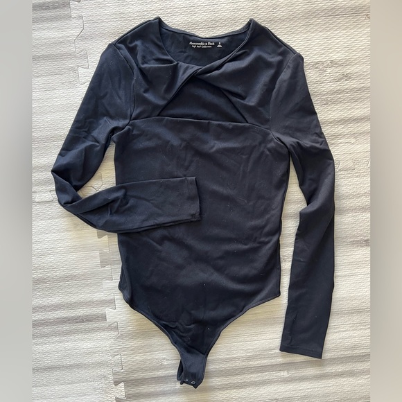 Abercrombie & Fitch Tops - Abercrombie & Fitch Black Long Sleeve Bodysuit S